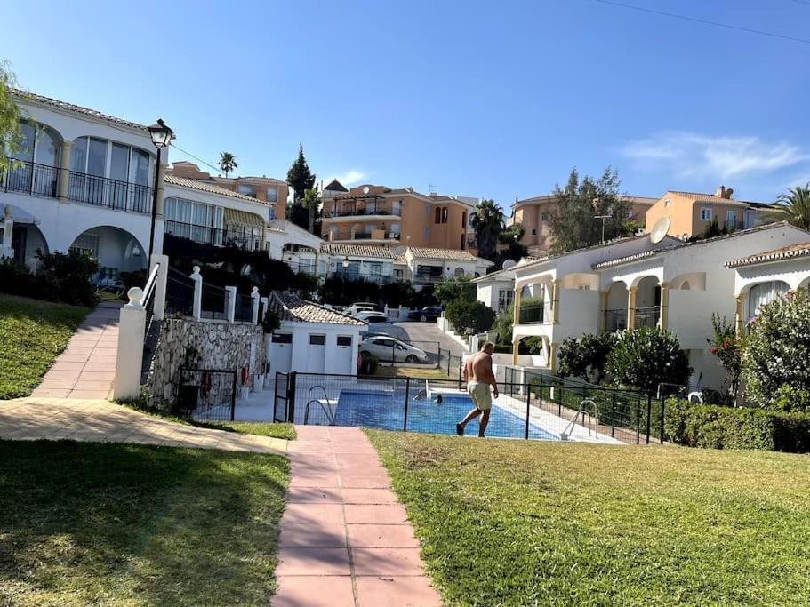 Appartement Lux 2 Kmr App Stella Blanca Met Zwembaden Airco En Zeezicht à Fuengirola Extérieur photo